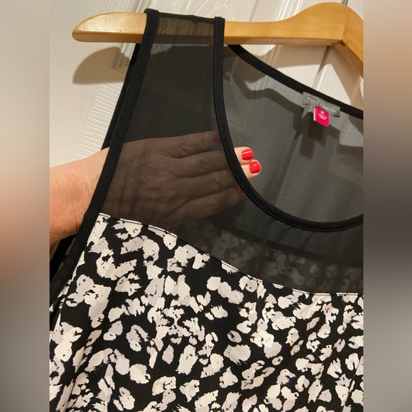 Fabulous Vince Camuto Tunic Top - Picture 2 of 10